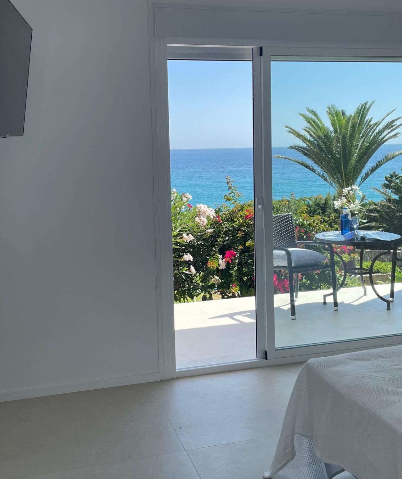 Tierratlanta Suites Zahara de los Atunes Extérieur photo