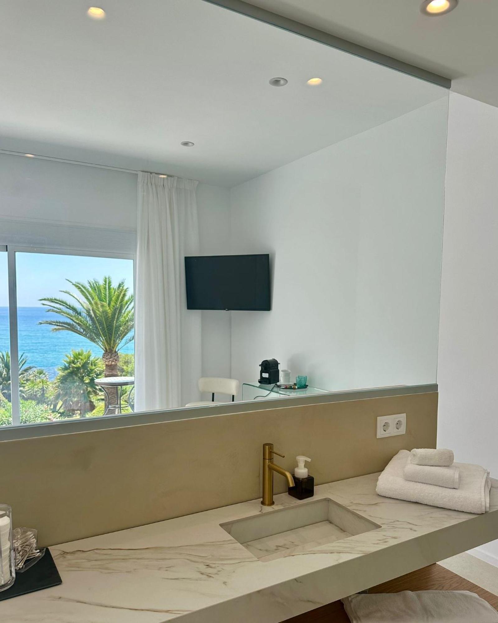 Tierratlanta Suites Zahara de los Atunes Extérieur photo