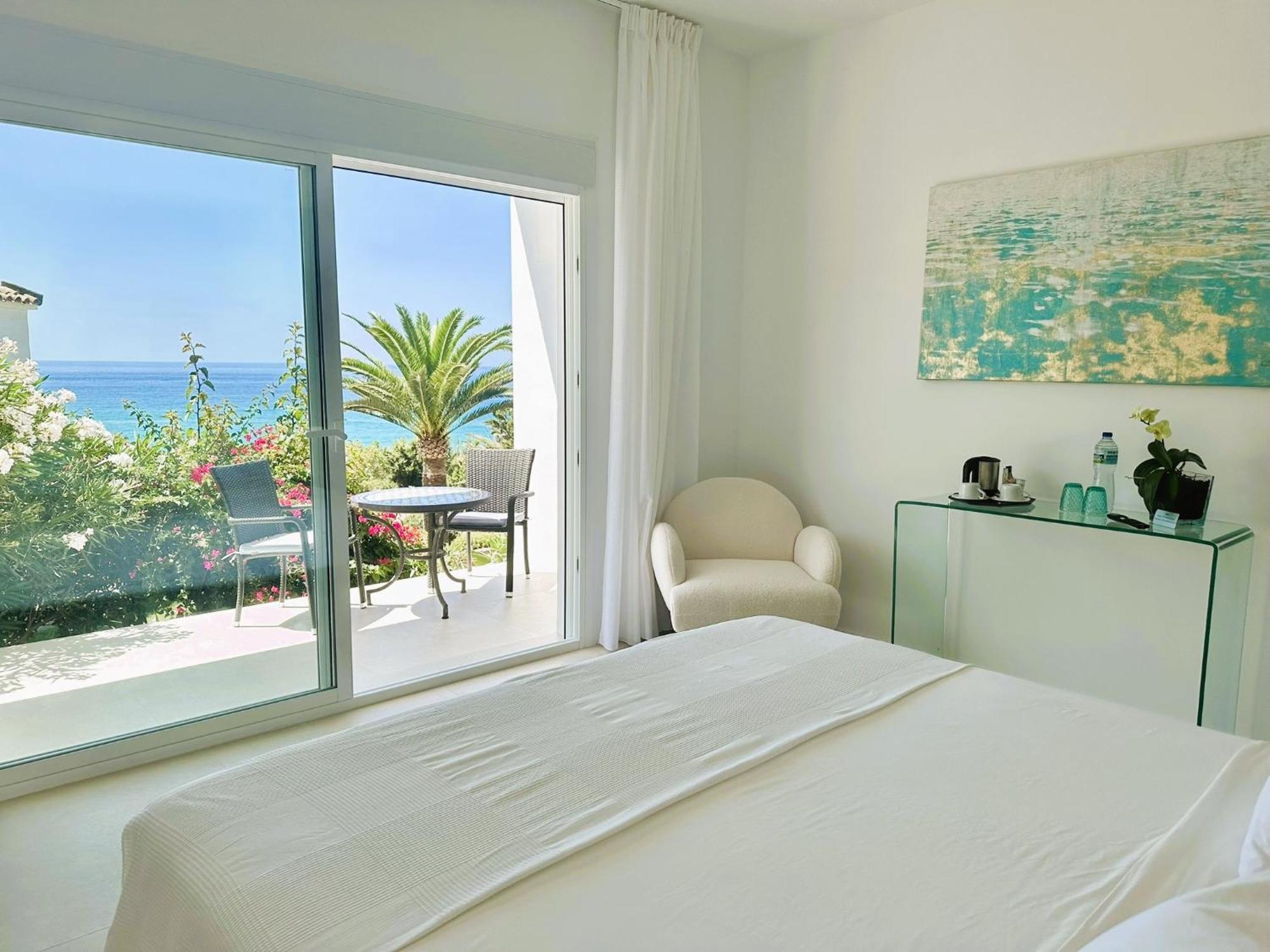 Tierratlanta Suites Zahara de los Atunes Extérieur photo